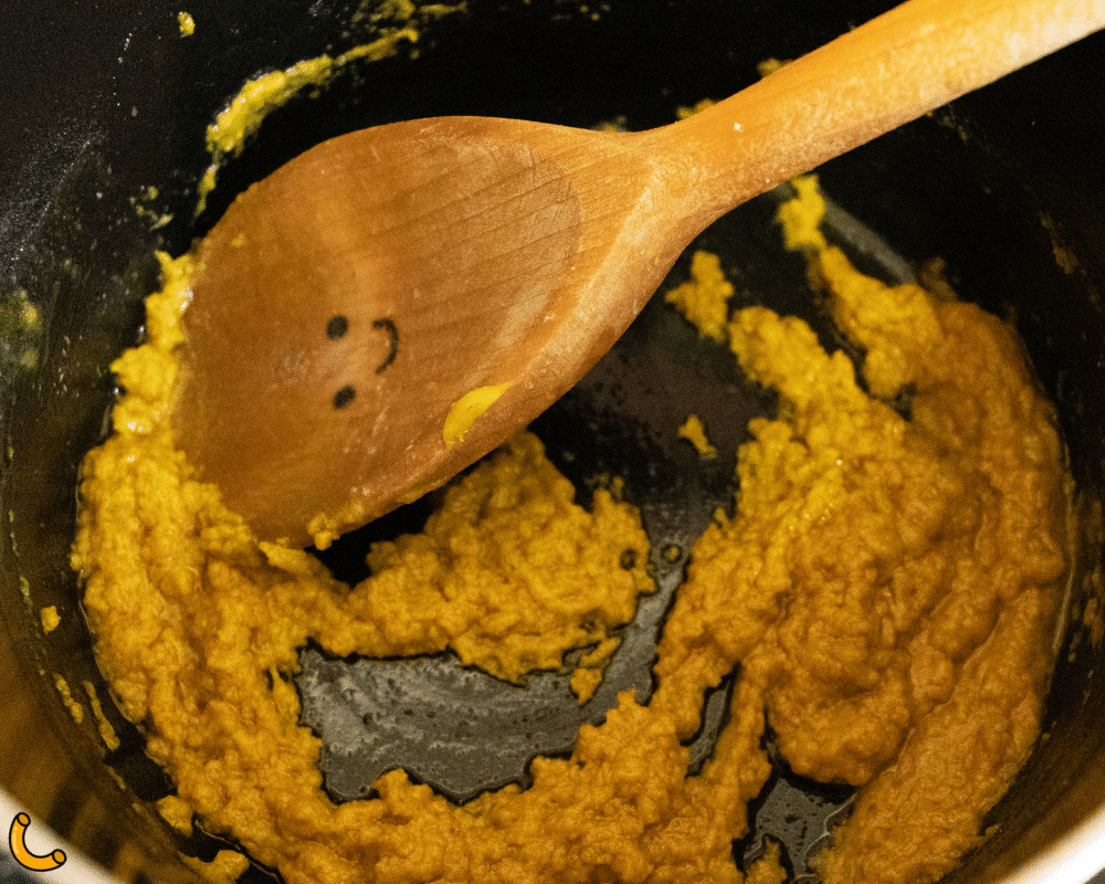 Add flour, mustard and turmeric to make a paste